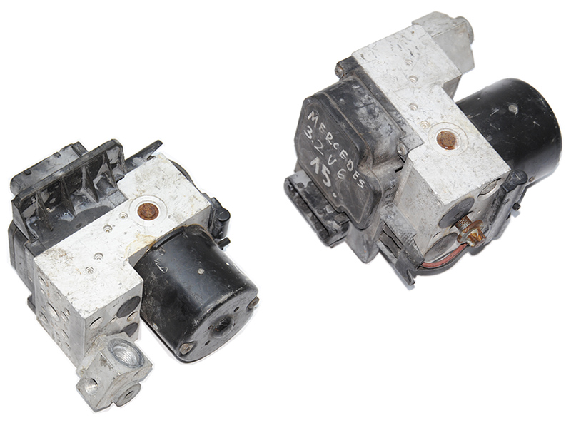 Блок ABS 3.2CDI Mercedes-Benz W220 Інші товари (0265202439, A0034318012, 0034318012, 0130108068)