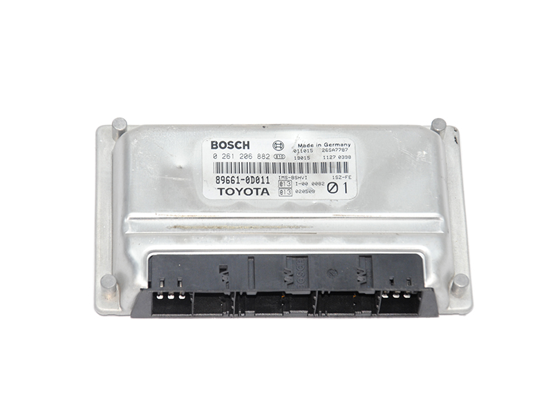 Блок керування двигуном 1.0i TOYOTA YARIS 1999-2005 Інші товари (0261206882, 89661-0D011)
