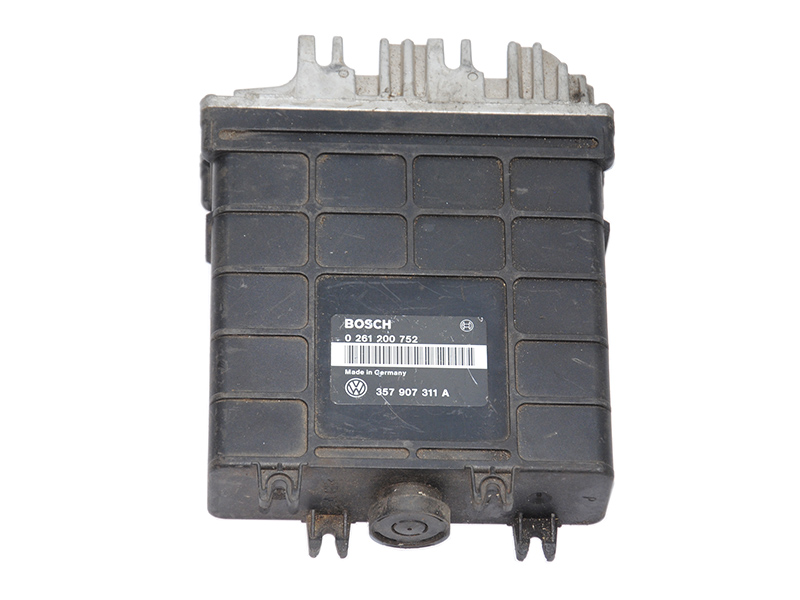 Блок управления двигателем 1.8i VOLKSWAGEN PASSAT B3 88-93 (ФОЛЬКСВАГЕН ПАССАТ В3) (0261200752, 357907311A)