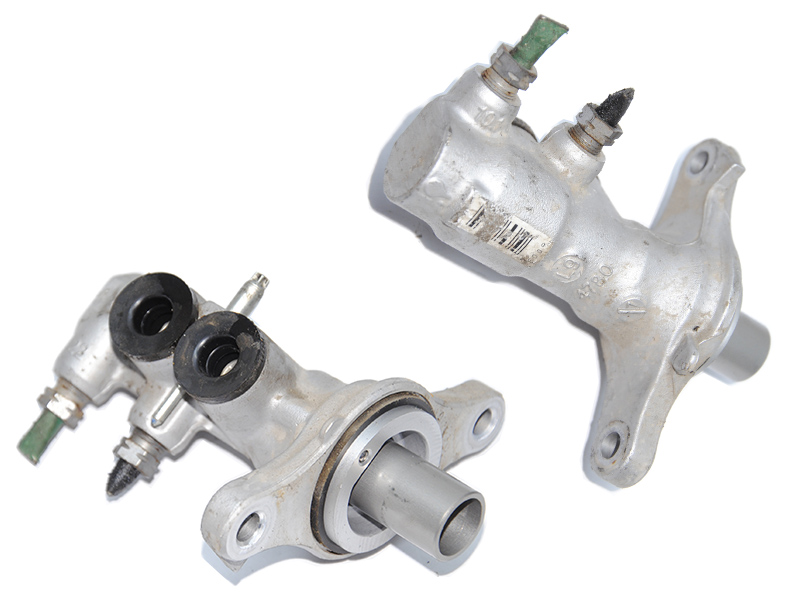 Главный тормозной цилиндр PEUGEOT 207 2006-2015 (ПЕЖО 207) (4601R6, 4601R7, 4601.R6, 4601.R7, PMH901, PMH900)
