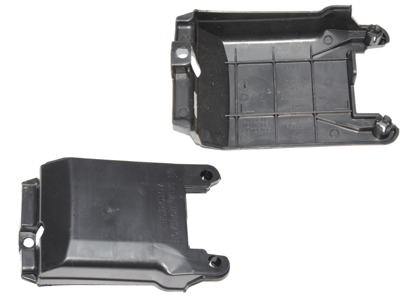 Накладка (крышка) блока управления Airbag RENAULT MEGANE 09-16 (РЕНО МЕГАН) (285A70003R)