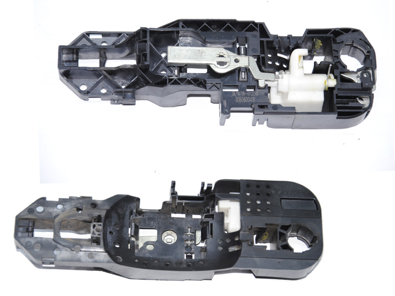 Кронштейн ручки наружней правой (универсал) RENAULT MEGANE 09-16 (РЕНО МЕГАН) (806060041R)