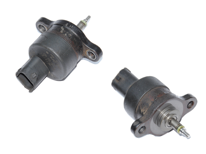 Клапан тиску палива в ТНВД 1.9DCI RENAULT MEGANE 02-09 (РЕНО МЕГАН) (0281002483)