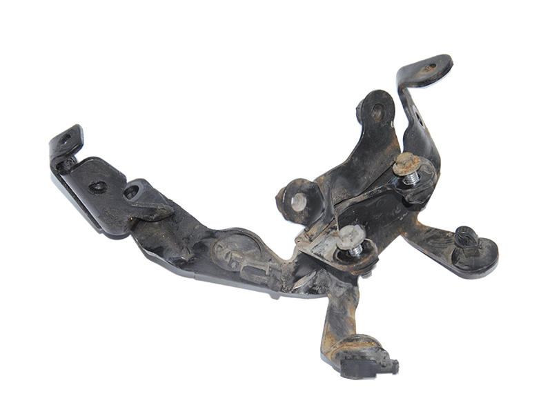 Кронштейн крепления клапана впрыска RENAULT MEGANE 09-16 (РЕНО МЕГАН) (8201053374, 8201053374A)
