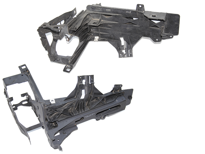 Кронштейн кріплення фари і замка капота лівий BMW F10 F11 2010-2017 (51647200793 , 7200793)