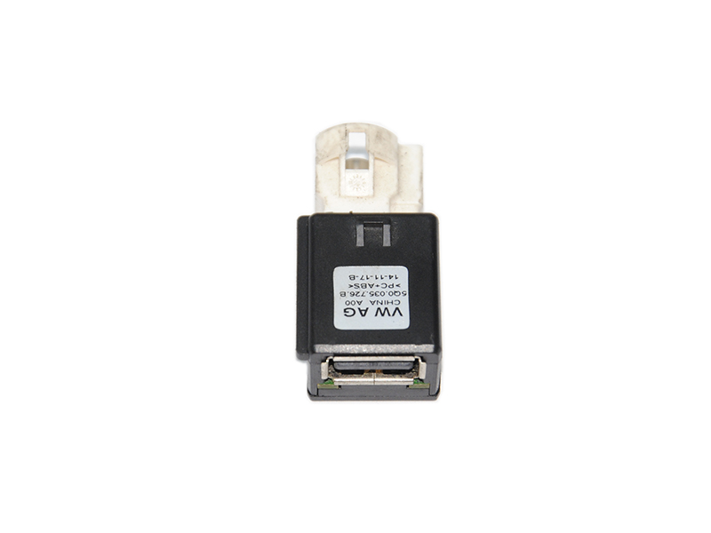 Роз'єм usb SKODA OCTAVIA A7 2013-2020 (ШКОДА ОКТАВИЯ A7) (5Q0035726B)