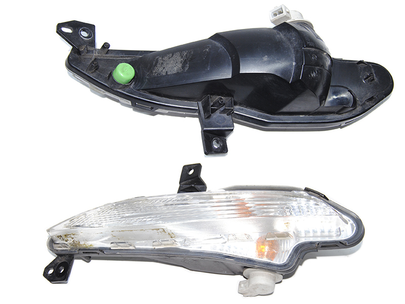 Поворотник левый PEUGEOT 308 (T9) 13-21 (ПЕЖО 308 (T9)) (9678039380)