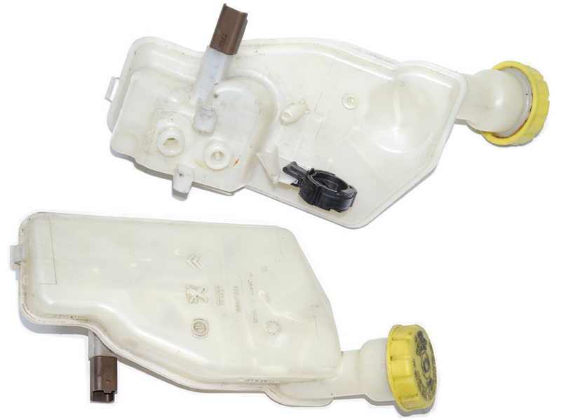 Бачок главного тормозного цилиндра PEUGEOT 207 2006-2015 (ПЕЖО 207) (463592, 32067093, 32067093L)