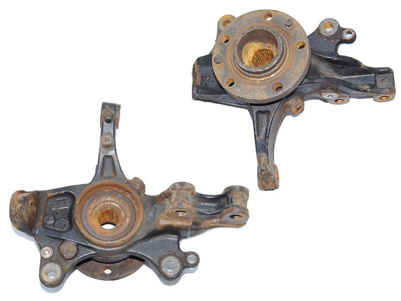 Поворотный кулак передний левый под ABS PEUGEOT 308 (T9) 13-21 (ПЕЖО 308 (T9)) (1610137880, 9670367680)