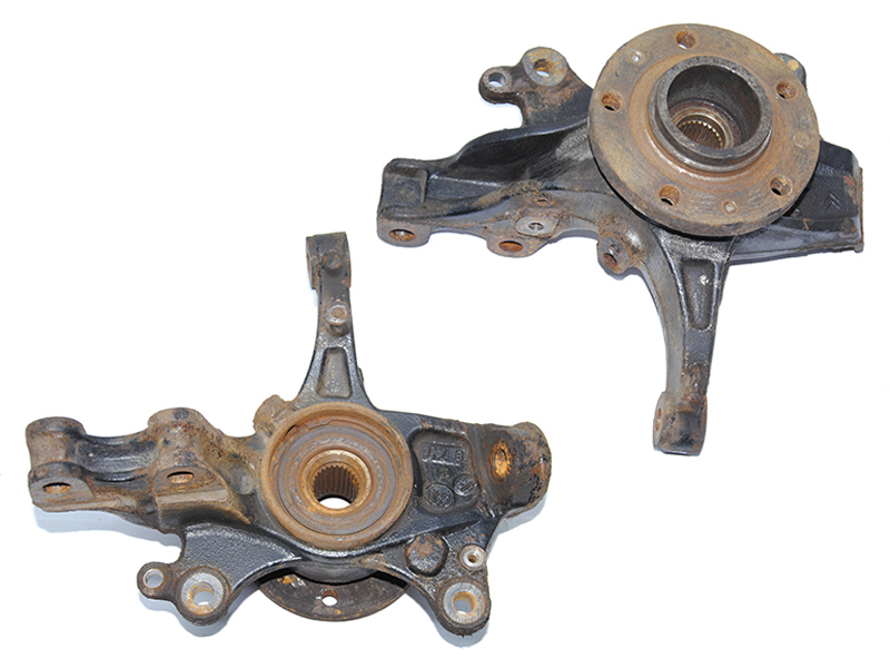 Поворотный кулак передний правый под ABS PEUGEOT 308 (T9) 13-21 (ПЕЖО 308 (T9)) (1610138080, 9670367680)
