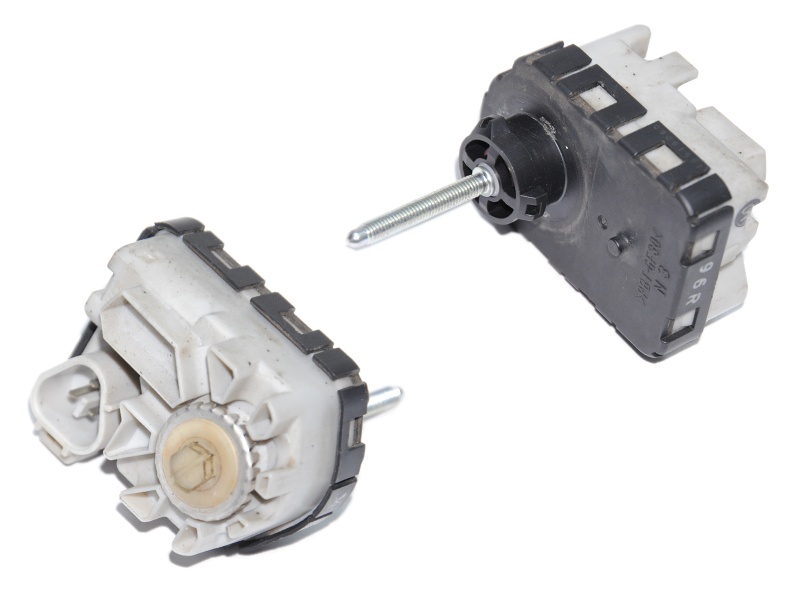 Корректор фар MAZDA CX-7 06-12 (МАЗДА CX-7) (85661-12020, 8566112020)