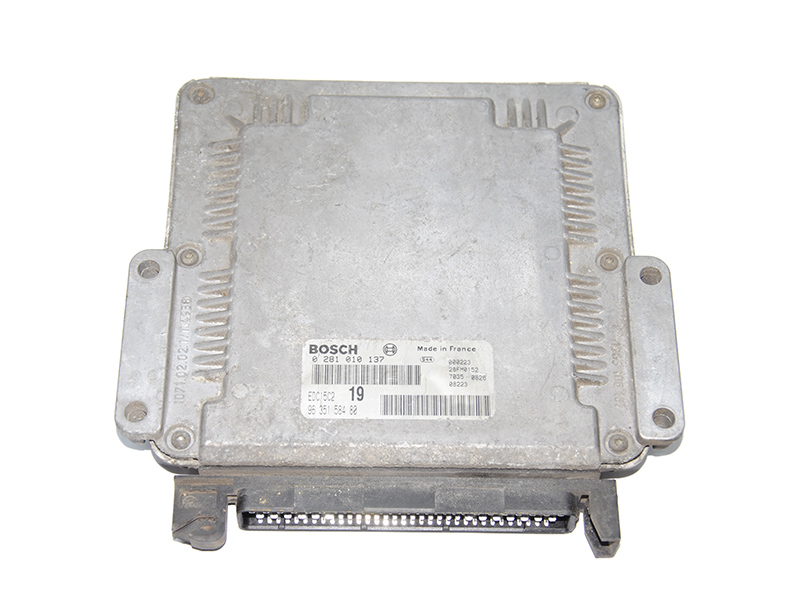 Блок управління двигуном 2.0HDI Citroen Xsara Інші товари (0281010137, 9635158480)