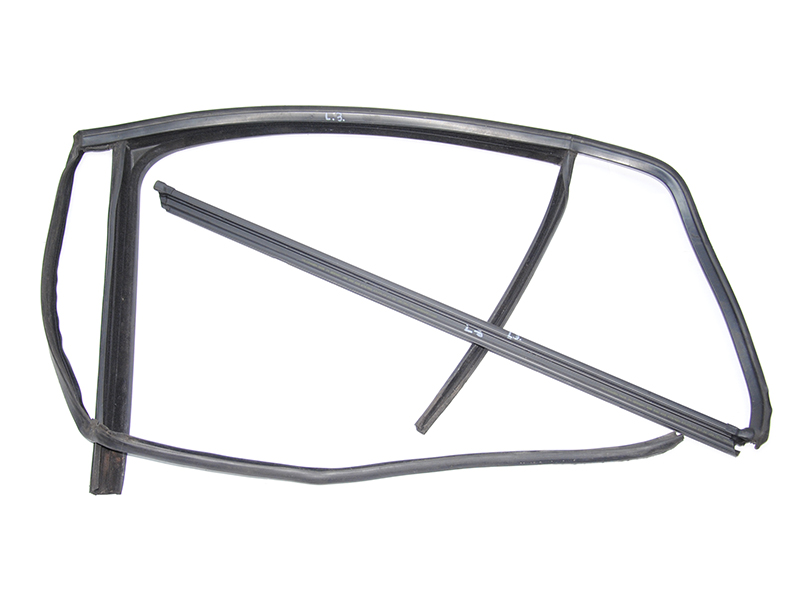 Уплотнитель стекла двери задней левой хэтчбек VOLKSWAGEN GOLF 7 12-20 (ФОЛЬКСВАГЕН ГОЛЬФ 7) (5G6839431, 5G6839479)