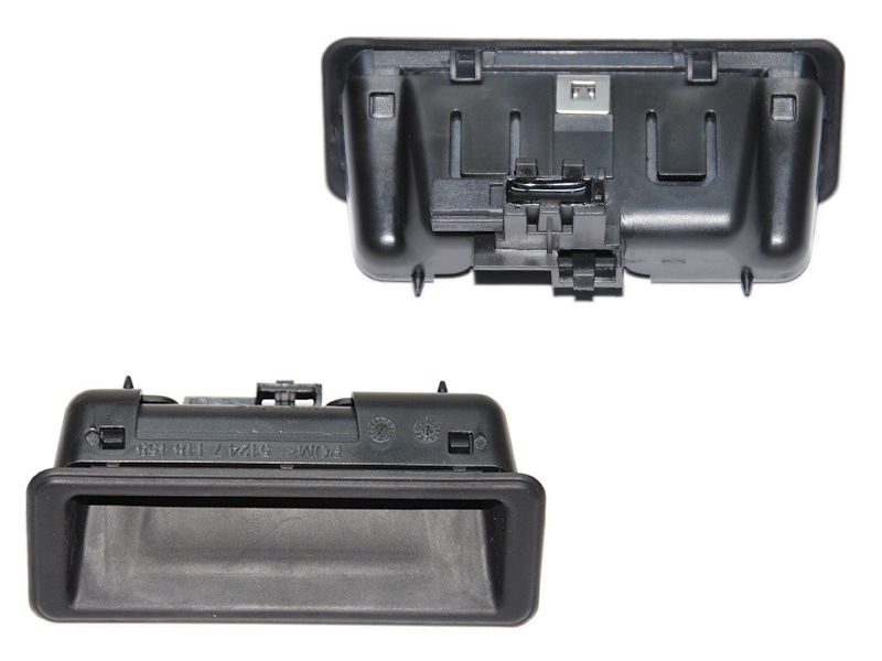 Кнопка открывания крышки багажника (Новая, не оригинал) BMW 5 (E60/E61) 2003-2010 (51247118158, 7118158)