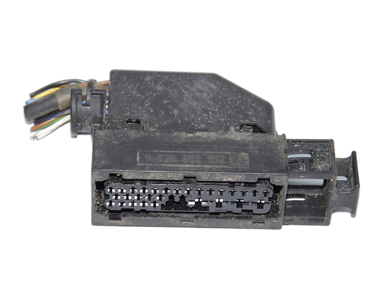 Фішка, роз'єм блока ABS MERCEDES-BENZ VITO 638 96-03 (МЕРСЕДЕС ВИТО 638) (1928402953, 1928402952, 1928402935)