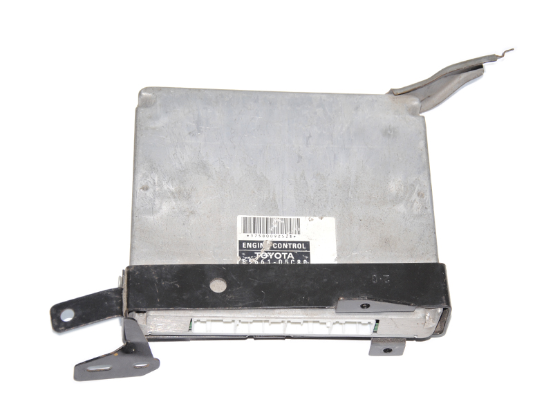 Блок управления двигателем 2.2TD Toyota Avensis 2003-2009 (89661-05C80, 8966105C80, MB175800-9251, MB1758009251)