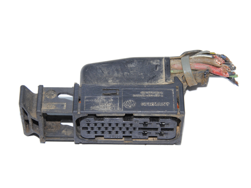 Фишка, разъем блока ABS VOLKSWAGEN GOLF 3 92-97 (ФОЛЬКСВАГЕН ГОЛЬФ 3) (1H0973327A, ZSB 1H0973215A, 1H0973215A, ZSB1H0973215A)