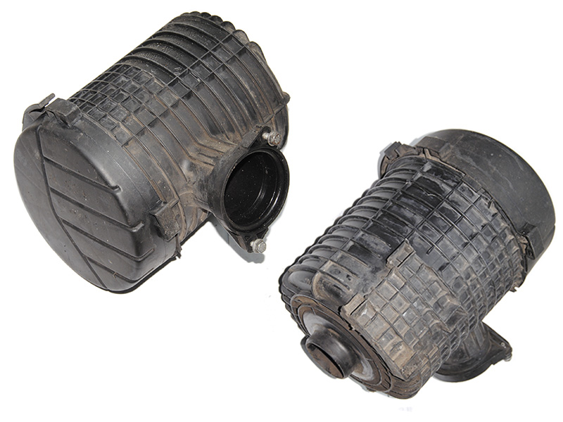Корпус воздушного фильтра 1.9DTI 1.9DCI RENAULT LAGUNA I 93-00 (РЕНО ЛАГУНА) (7700104604, 7700100660, 7700107463,