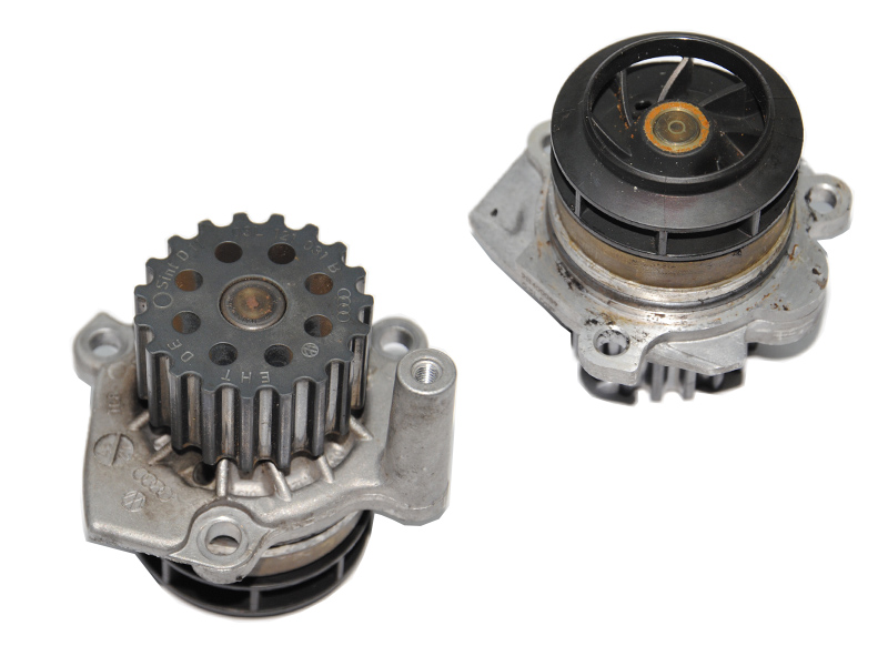Помпа 1.6TDI 2.0TDI VOLKSWAGEN JETTA 10-18 (ФОЛЬСКАВАГЕН ДЖЕТТА) (03L121031B)