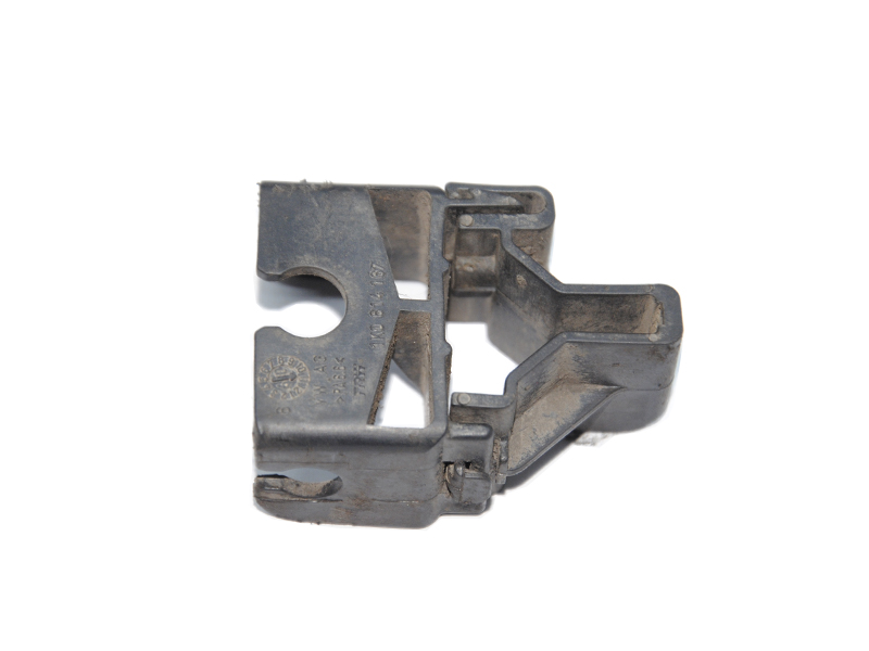 Кронштейн провода датчика ABS VOLKSWAGEN TOURAN 03-10 (ФОЛЬКСВАГЕН ТАУРАН) (1K0614167)