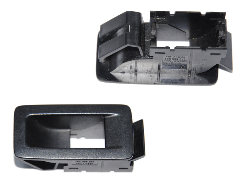Накладка кнопки склопідіймача VOLKSWAGEN TOURAN 03-10 (ФОЛЬКСВАГЕН ТАУРАН) (1T0959851)
