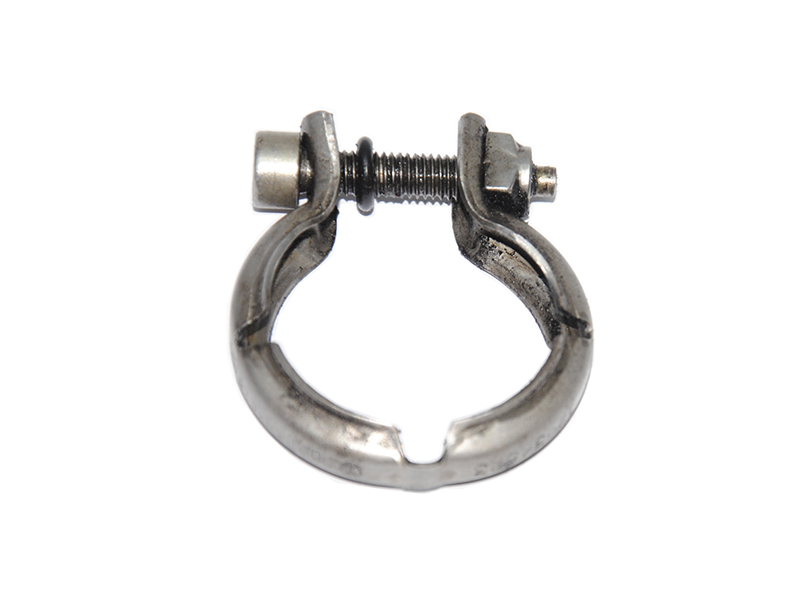 Хомут трубки EGR VOLKSWAGEN JETTA 10-18 (ФОЛЬСКАВАГЕН ДЖЕТТА) (070131548C)