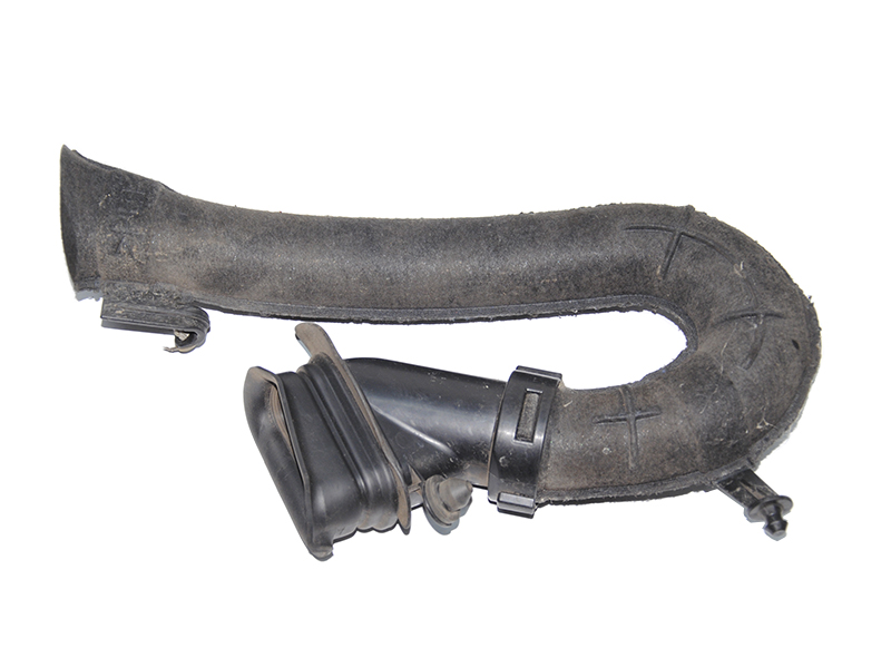 Патрубок воздуха к КВФ 1.2 16V (воздухозаборник) CHEVROLET AVEO (T300) 2011-2016 (ШЕВРОЛЕТ АВЕО) (95463566)
