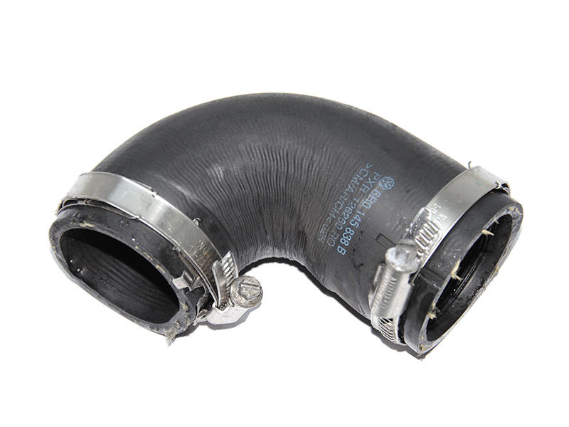 Патрубок інтеркулера 1.2TDI SKODA FABIA 99-07 (ШКОДА ФАБИЯ) (6R0145838B)