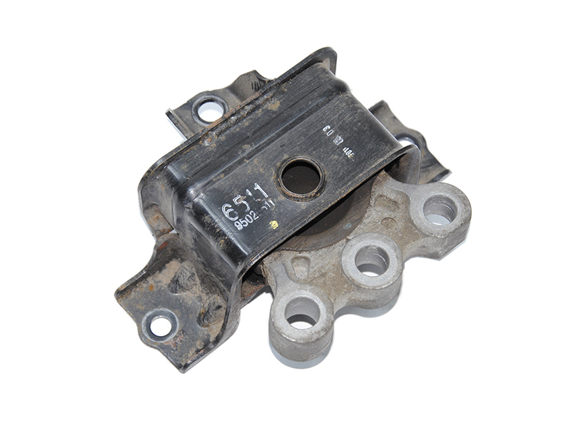 Подушка мотора правая 1.2 16V CHEVROLET AVEO (T300) 2011-2016 (ШЕВРОЛЕТ АВЕО) (95026511)