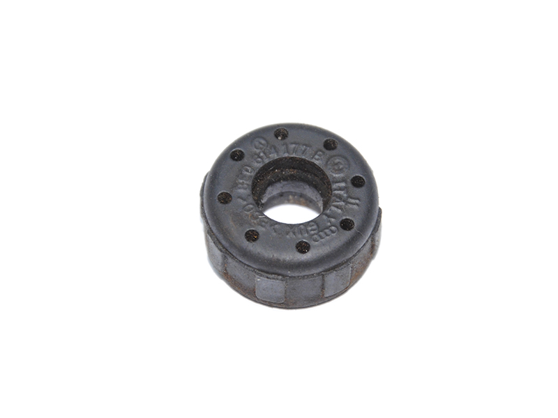 Втулка упор вакуумного насоса AUDI A-6 C-5 1997-2004 ( АУДИ А6 ) (8E0614177B)