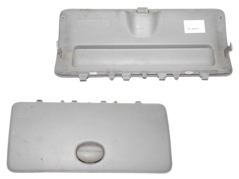 Кришка бардачка (нижня) RENAULT KANGOO 97-08 (РЕНО КАНГО) (8200181005)