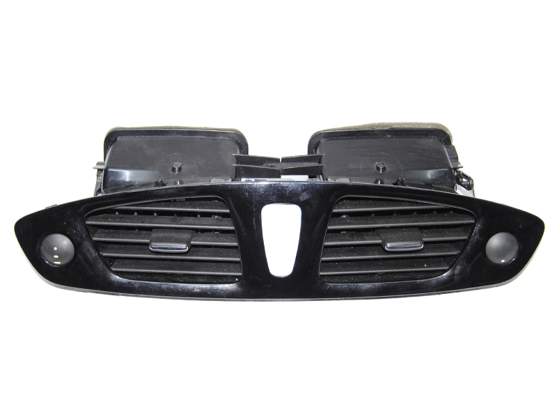 Дефлектор повітря з торпеди центральний RENAULT SCENIC 09-15 (РЕНО СЦЕНІК) (682600031R)