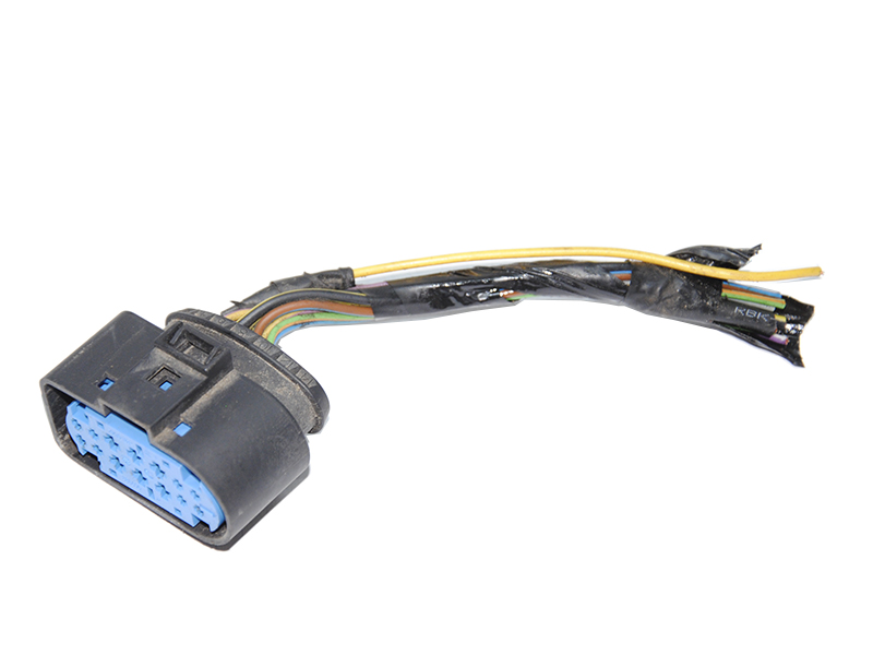 Фишка, разъем фары FORD KUGA 13-21 (ФОРД КУГА) (1719104, ZSB1719105, 1719105)