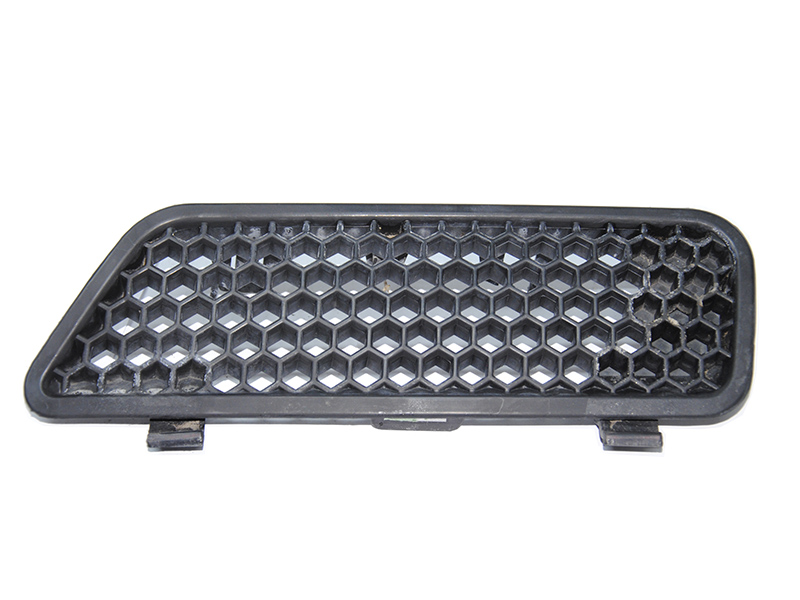 Решетка радиатора левая 99- (аналог, RETOV) RENAULT SCENIC 96-03 (РЕНО СЦЕНИК) (7700428466)