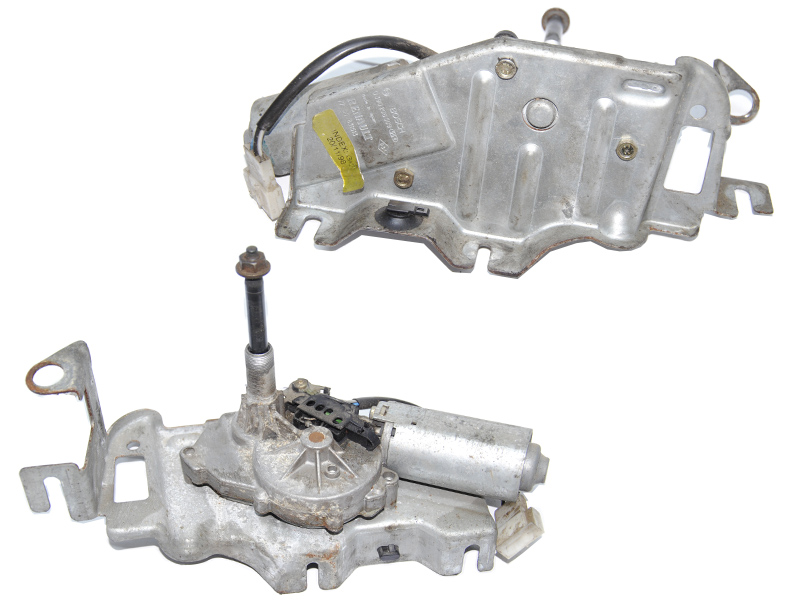 Моторчик стеклоочистителя задний универсал RENAULT LAGUNA I 93-00 (РЕНО ЛАГУНА) (0390206509, 7700831513)
