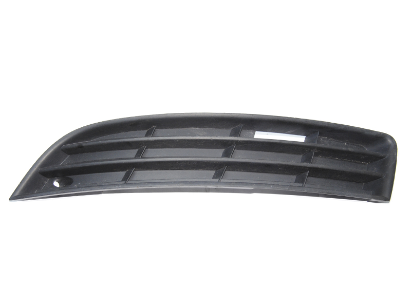 Решітка в бампер ліва VOLKSWAGEN PASSAT B6 05-10 (ФОЛЬКСВАГЕН ПАССАТ В6) (3C0853665)