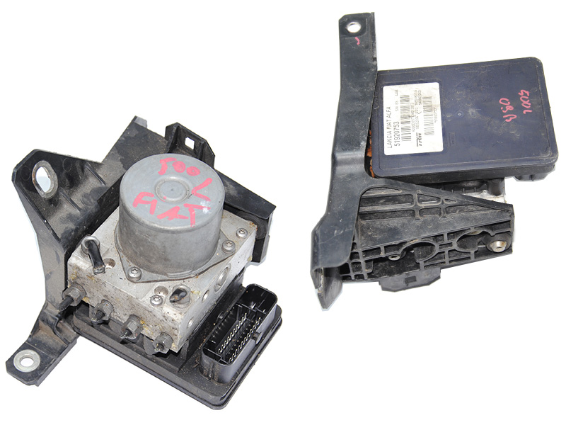 Блок ABS Fiat 500L 2014- Інші товари (51920753, 18551807A, 54086226D, 18552006)