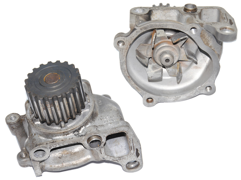 Помпа 2.0TD MAZDA PREMACY 99–05 (МАЗДА ПРЕМАСИ) (RF2A-15-100A, RF2A15100A)