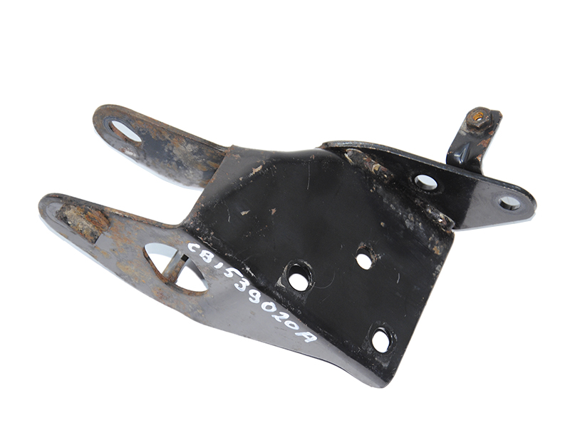 Кронштейн двигателя 2.0TD MAZDA PREMACY 99–05 (МАЗДА ПРЕМАСИ) (CB15-39-020A, CB1539020A)