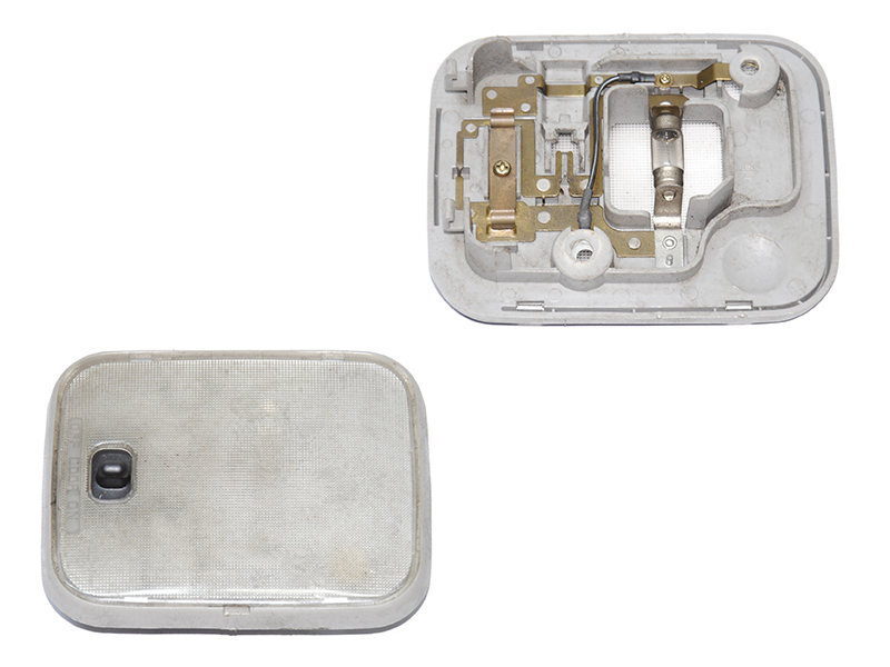 Фонарь салона центральный MAZDA PREMACY 99–05 (МАЗДА ПРЕМАСИ) (B25K-51-310C03, B25K51310C03)