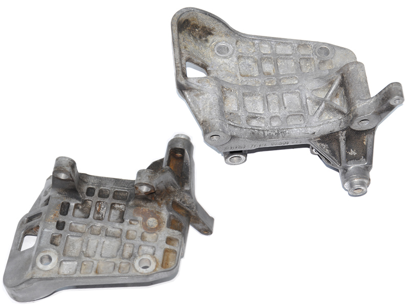 Кронштейн генератора 3.0TDI VOLKSWAGEN TOUAREG 10-18 (ФОЛЬКСВАГЕН ТАУРЕГ) (059903143AJ)