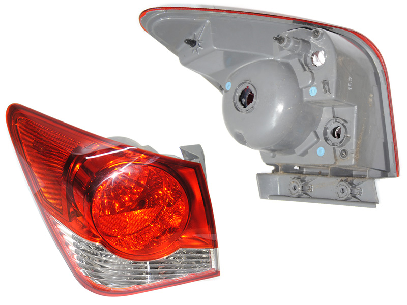 Фонарь левый внешний (седан) CHEVROLET CRUZE 2009-2017 (95144212, 95393941, 95039730)