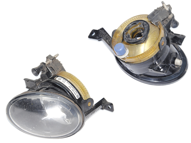 Фара протитуманна права -14 VOLKSWAGEN TOUAREG 10-14 (ФОЛЬКСВАГЕН ТАУРЕГ) (7P6941700)