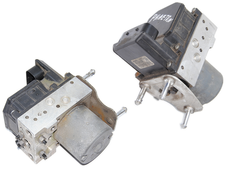 Блок ABS Volkswagen Phaeton 3.0TDI 2010-2016 (3D0614517AK, 0265225236, 0265950105)