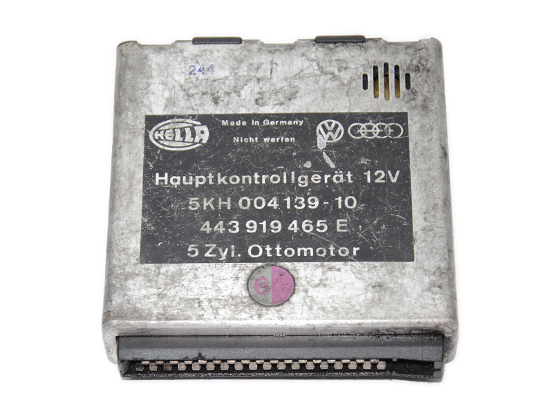 Блок управления двигателем 2.3i AUDI 100 C-3 82-90 (АУДИ 100) (443919465E, 5KH004139-10, 5KH00413910)