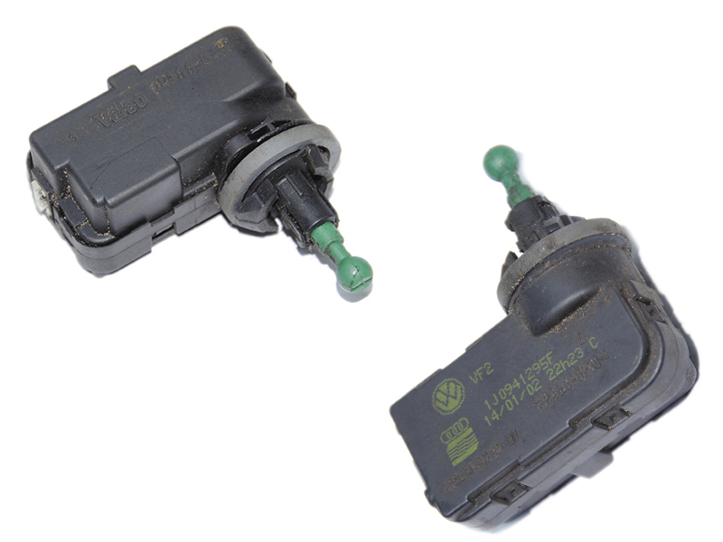 Корректор фар VOLKSWAGEN GOLF 4 97-03 (ФОЛЬКСВАГЕН ГОЛЬФ 4) (1J0941295F)