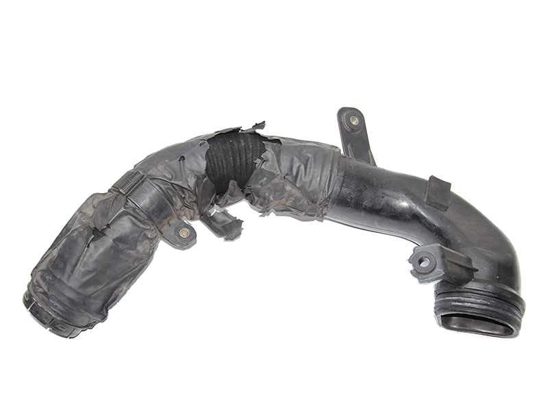 Патрубок воздуха к КВФ 2.2CRDI 2 части HYUNDAI SANTA FE (CM) 2005–2012 (28212-2B100, 282122B100)