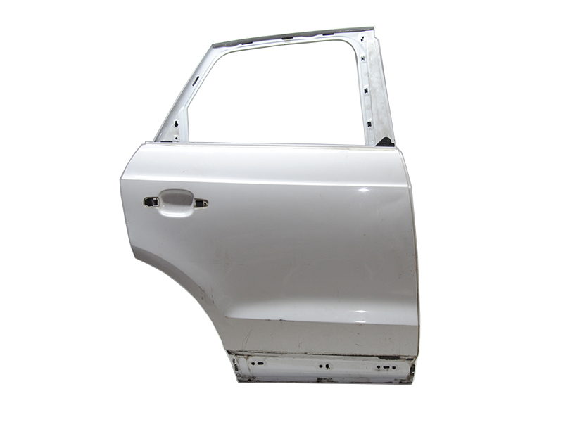 Двері задні праві (Дефектна) AUDI Q3 2011-2018 (8U0833312A, 8U0833052, 8U0833052A)