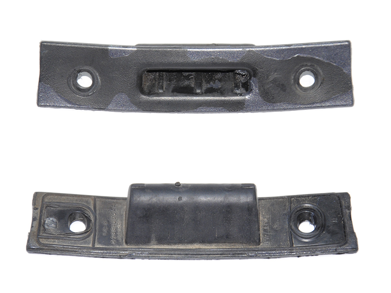 Напрямна бокових зсувних дверей мамка MERCEDES-BENZ VITO 639 03-14 (МЕРСЕДЕС ВИТО 639) (04894095AA)