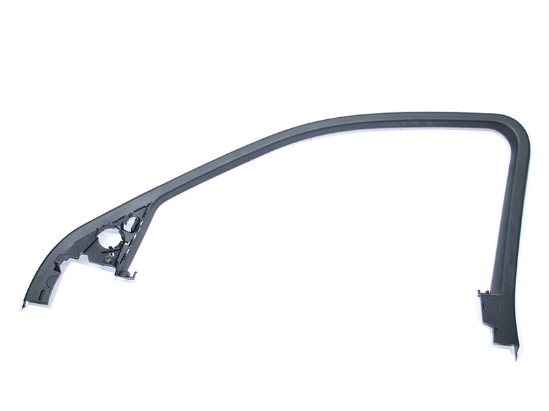 Накладка двери передней правой внутренняя AUDI Q3 2011-2018 (8U0867610)